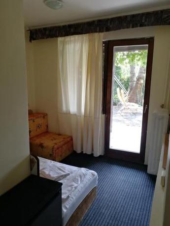 Imagen general del Hotel Vikt&oacute;ria, Balatonalmadi. Foto 5