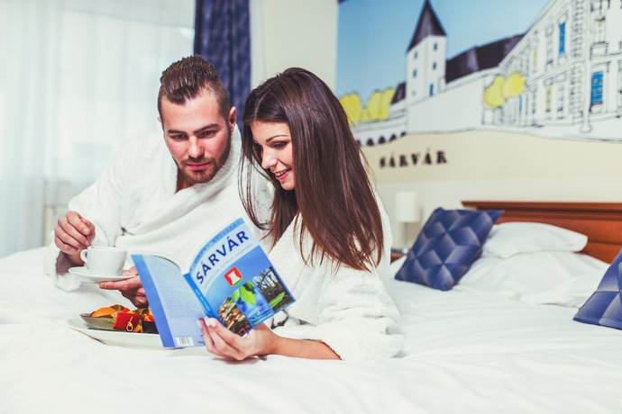 Imagen de la habitación del Hotel Viktória, Sárvár. Foto 5