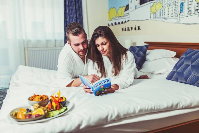 Imagen de la habitación del Hotel Viktória, Sárvár. Foto 6