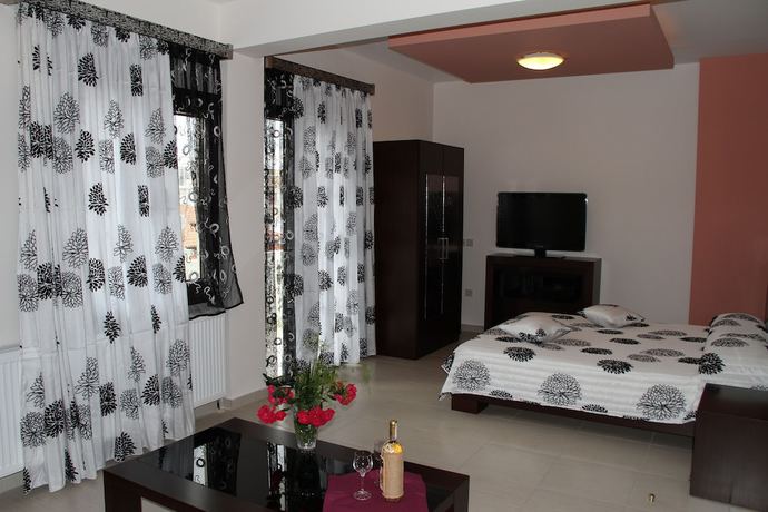 Imagen de la habitación del Hotel Viktoria, Katerini. Foto 5