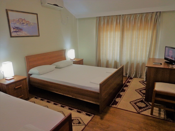 Imagen de la habitación del Hotel Viktoria Tirana. Foto 6