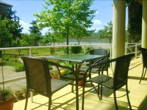 Imagen del bar/restaurante del Hotel Viktoria Tirana. Foto 5