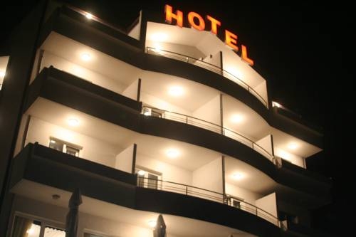Imagen general del Hotel Viktorija, Seget Donji. Foto 2