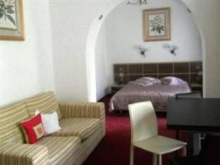 Imagen de los interiores del Hotel Vila Acvila. Foto 4