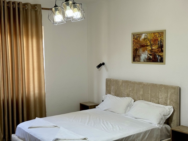 Imagen de la habitación del Hotel Vila Alizee. Foto 12