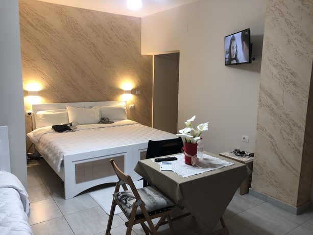 Imagen de la habitación del Hotel Vila Arial. Foto 10