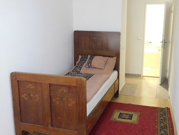 Imagen de la habitación del Hotel Vila Arnau. Foto 11