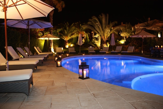 Imagen de la piscina del Hotel Vila Balaia - Luxury Boutique Villas. Foto 19