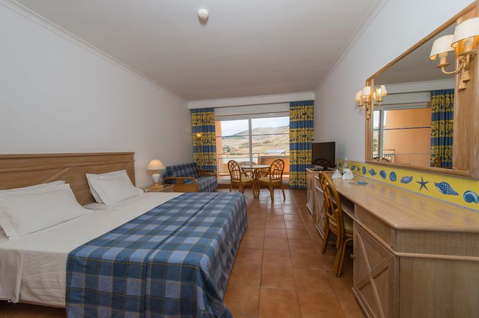 Imagen de la habitación del Hotel Vila Baleira Porto Santo. Foto 8