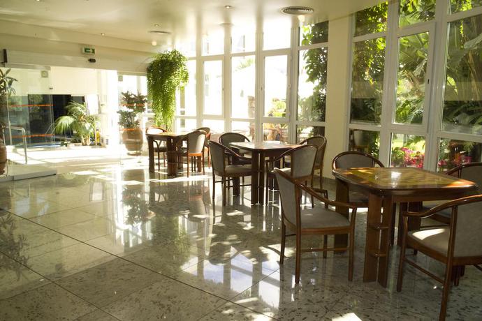 Imagen de los interiores del Hotel Vila Baleira Residence. Foto 8