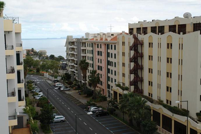 Imagen de los exteriores del Hotel Vila Baleira Residence. Foto 6