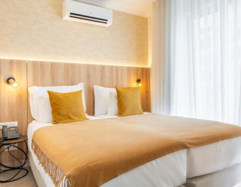 Imagen de la habitación del Hotel Vila Baleira Residence. Foto 2