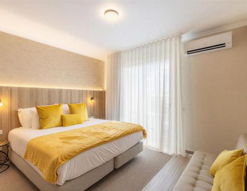 Imagen de la habitación del Hotel Vila Baleira Residence. Foto 7