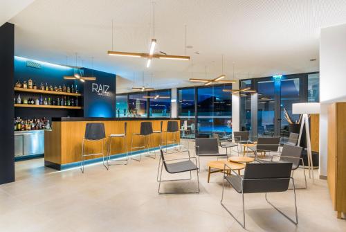 Imagen de los interiores del Hotel Vila Baleira Village. Foto 6