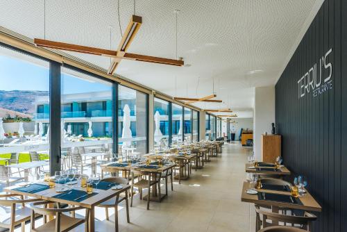 Imagen de los interiores del Hotel Vila Baleira Village. Foto 7