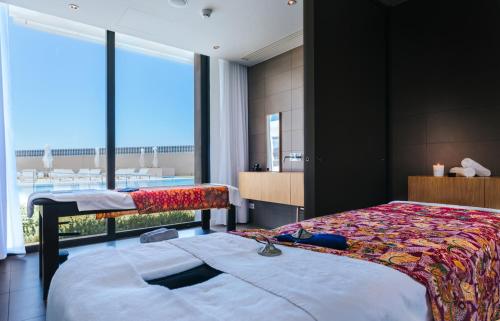 Imagen de la habitación del Hotel Vila Baleira Village. Foto 4