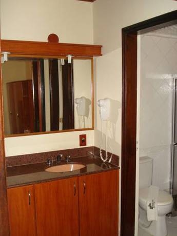 Imagen de la habitación del Hotel Vila Bav&aacute;ria Petr&oacute;polis. Foto 12