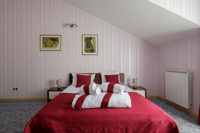 Imagen de la habitación del Hotel Vila Bulevar. Foto 9