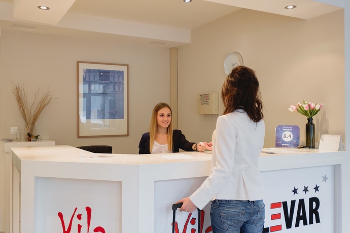 Imagen de los interiores del Hotel Vila Bulevar. Foto 19