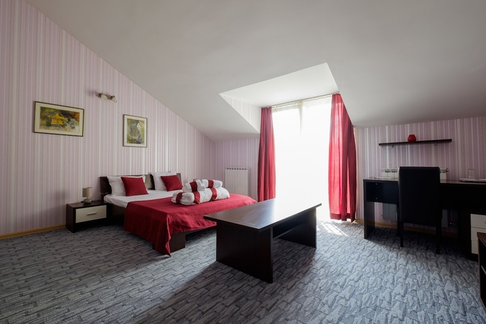 Imagen de la habitación del Hotel Vila Bulevar. Foto 12