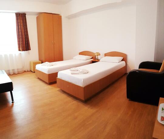 Imagen general del Hotel Vila CIC. Foto 12