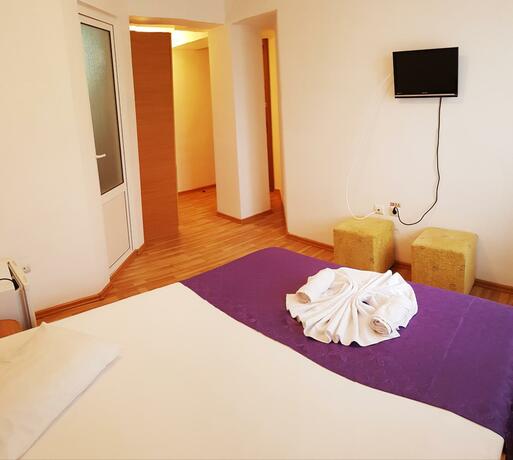 Imagen general del Hotel Vila CIC. Foto 13