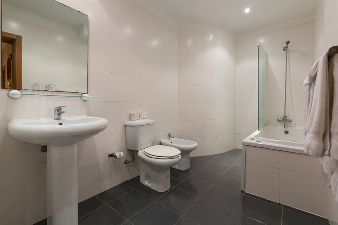 Imagen de la habitación del Hotel Vila Camacho Guest House. Foto 5