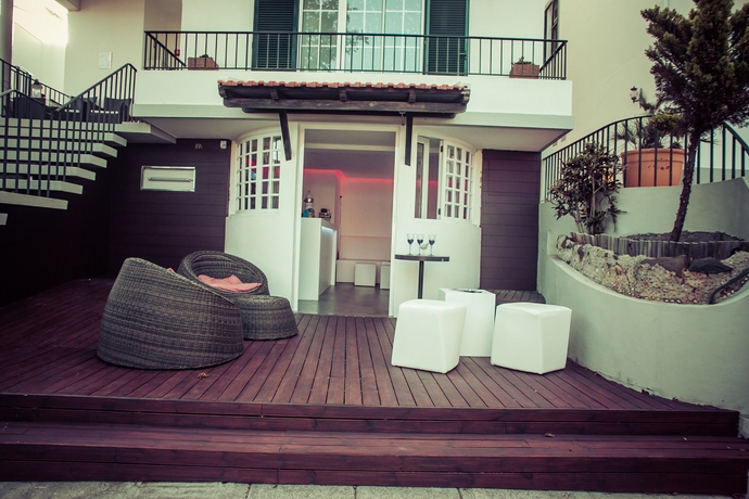 Imagen del bar/restaurante del Hotel Vila Camacho Guest House. Foto 3