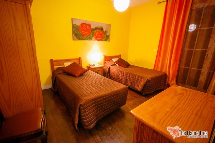 Imagen de la habitación del Hotel Vila Camacho Guest House. Foto 11