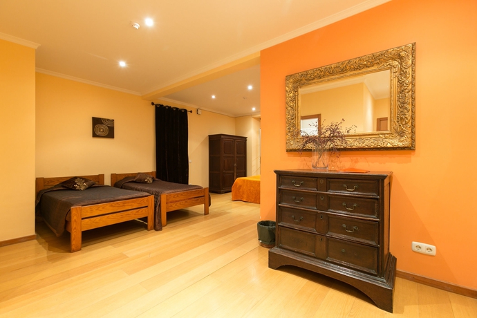 Imagen de la habitación del Hotel Vila Camacho Guest House. Foto 15