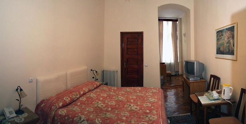 Imagen de la habitación del Hotel Vila Camelia Sinaia. Foto 10