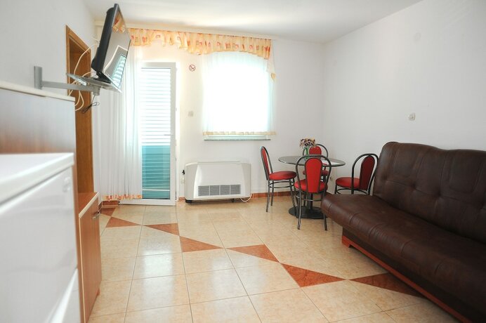Imagen de la habitación del Hotel Vila Caska. Foto 16