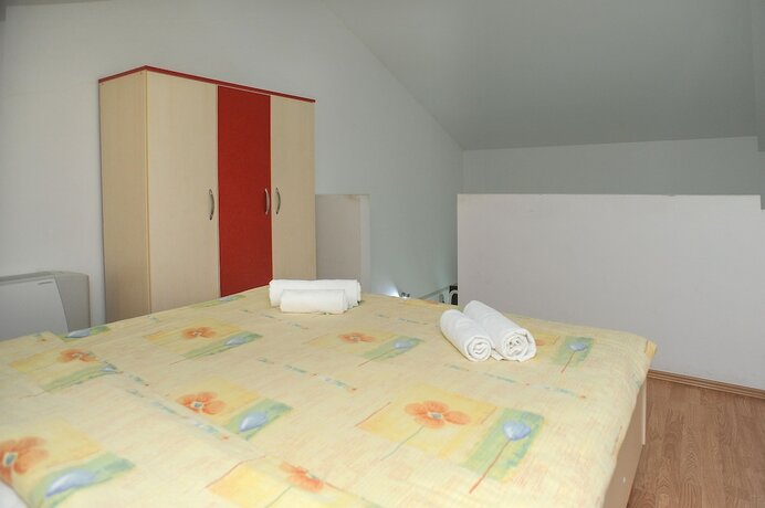 Imagen de la habitación del Hotel Vila Caska. Foto 36