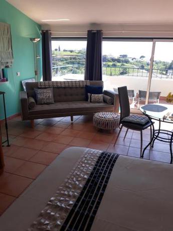 Imagen de la habitación del Hotel Vila Castelo. Foto 20