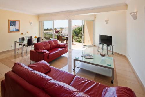 Imagen de la habitación del Hotel Vila Castelo Parque. Foto 11