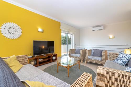 Imagen de la habitación del Hotel Vila Castelo Parque. Foto 20