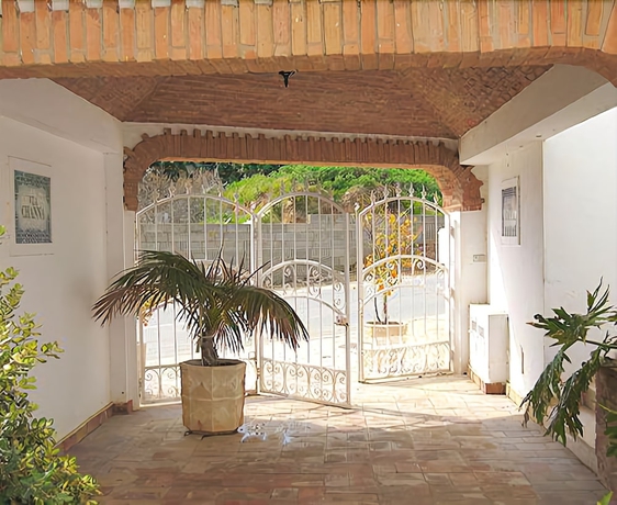 Imagen de los exteriores del Hotel Vila Channa. Foto 11