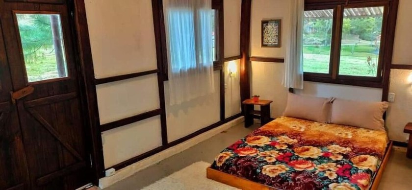 Imagen de la habitación del Hotel Vila C&oacute;smica. Foto 10