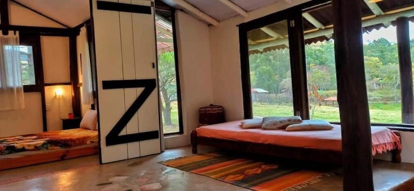 Imagen de la habitación del Hotel Vila C&oacute;smica. Foto 12