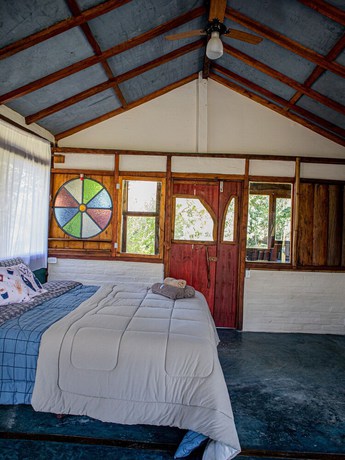 Imagen de la habitación del Hotel Vila C&oacute;smica. Foto 13