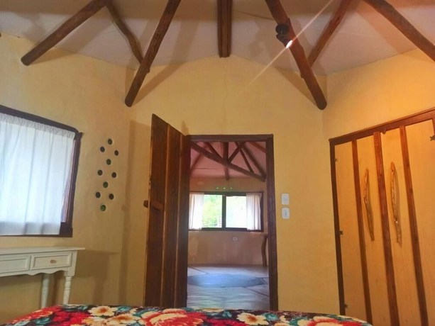 Imagen de la habitación del Hotel Vila C&oacute;smica. Foto 15