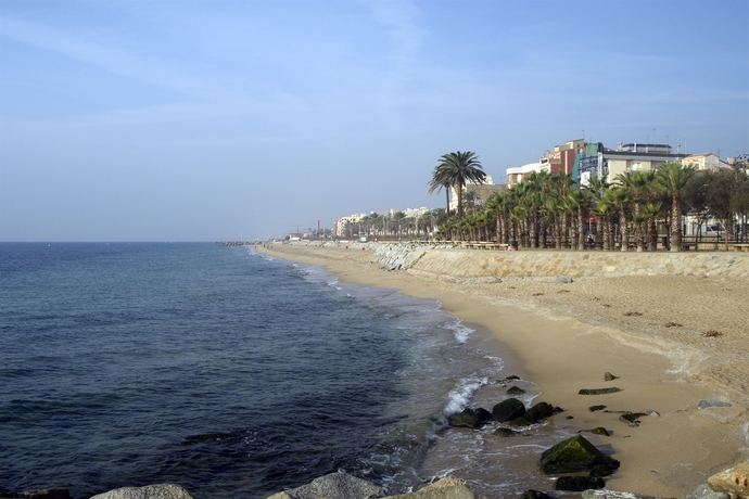 Imagen de los exteriores del Hotel Vila De Premi&agrave;. Foto 8