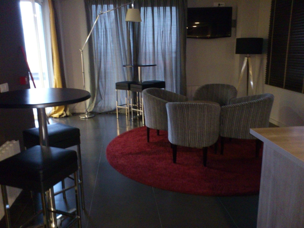 Imagen de los interiores del Hotel Vila De Premi&agrave;. Foto 10
