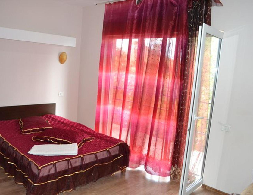 Imagen general del Hotel Vila Denisa. Foto 12