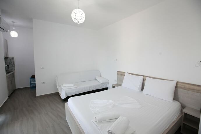 Imagen de la habitación del Hotel Vila Dodaj. Foto 17