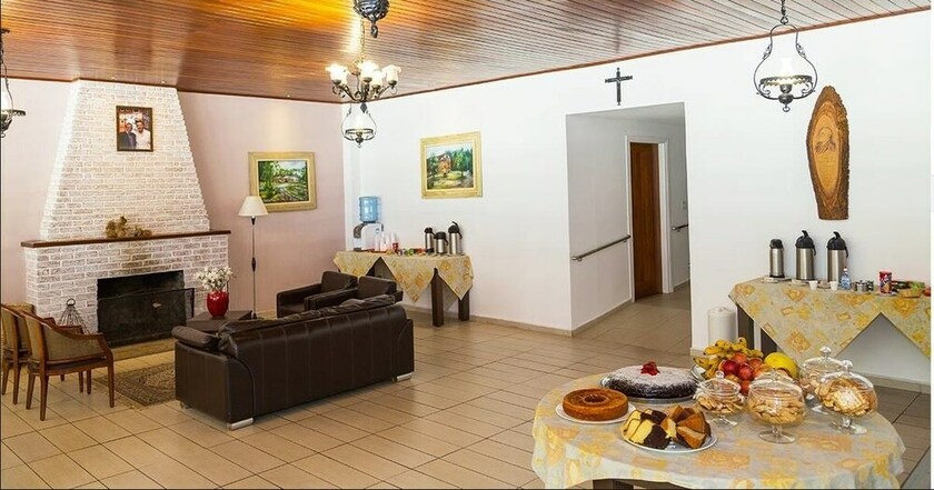 Imagen del bar/restaurante del Hotel Vila Dom Bosco. Foto 2