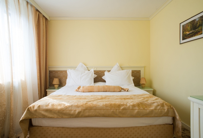 Imagen de la habitación del Hotel Vila Economat. Foto 9
