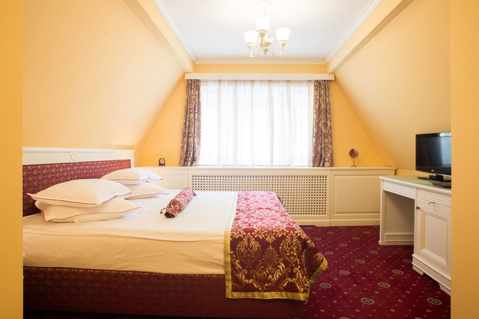 Imagen de la habitación del Hotel Vila Economat. Foto 10