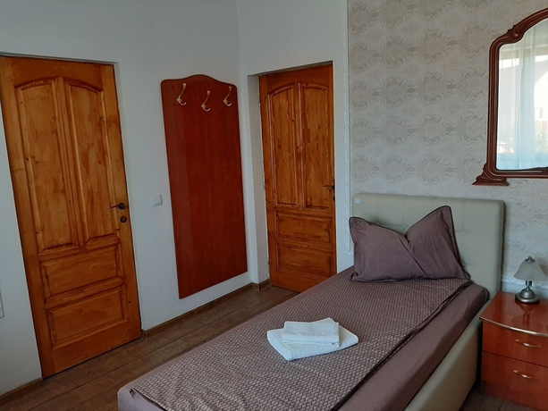 Imagen de la habitación del Hotel Vila Fortuna Auri. Foto 15