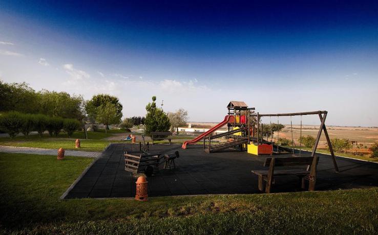 Imagen de los exteriores del Hotel Vila Gale Alentejo Vineyards (clube De Campo). Foto 13